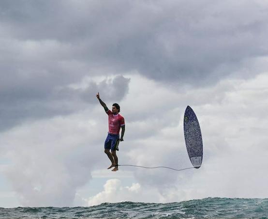 Surfando a Onda da Inteligência Artificial: Vai Deixar Passar?